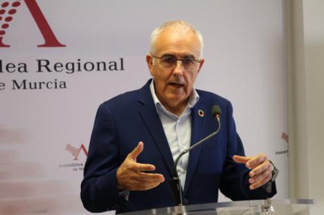 Martínez Baños: “La retirada de la reforma del Estatuto se debe a que el PP cedió al chantaje de la ultraderecha a cambio de mantenerse en este gobierno ilegítimo”