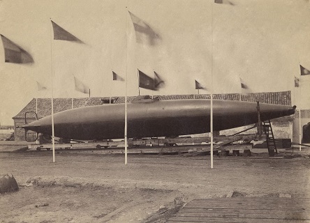 Submarino Peral: Tres fotos para la historia, por Diego Quevedo, Alférez de Navío (r)