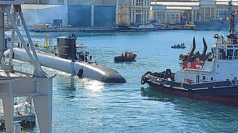 Navantia pone a flote el submarino S-81 ‘Isaac Peral’ en Cartagena