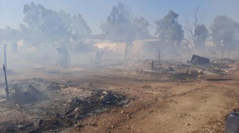 Última hora: Arde un poblado de chabolas en Nijar