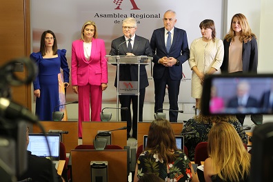 Pepe Vélez: “Si el PP fuera un partido serio, aplicaría en los ayuntamientos el mismo criterio que defiende para el Gobierno regional”