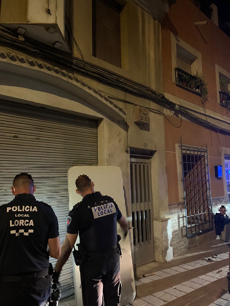 La rápida actuación de la Policía Local de Lorca permite frustrar el intento de ocupación de una vivienda del barrio de San Cristóbal
 