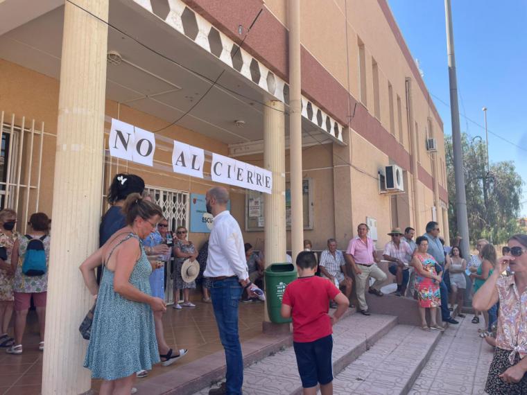 PSOE Lorca 'respalda las movilizaciones ante el atentado contra la sanidad pública del Gobierno Regional con los cierres de consultorios médicos de pedanías durante el verano”