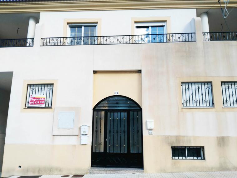 Haya Real Estate y Cajamar ponen a la venta 948 inmuebles en Almería con descuentos de hasta el 40 %