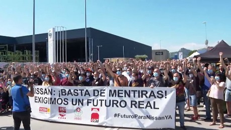 Los trabajadores de Nissan, no quieren a Vox en sus protestas:'Vox no nos representa, viene por las cámaras'