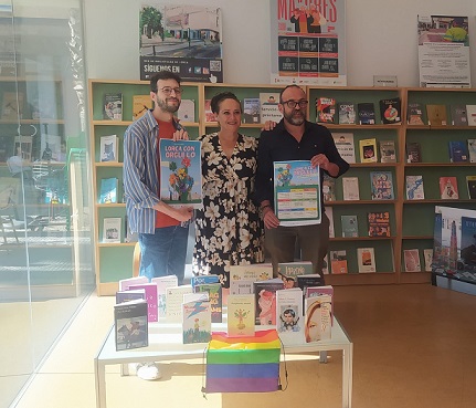 La Concejalía de Diversidad y Lorcairis presentan nuevos libros para la colección Lgtbiq+ de la biblioteca Pilar Barnés