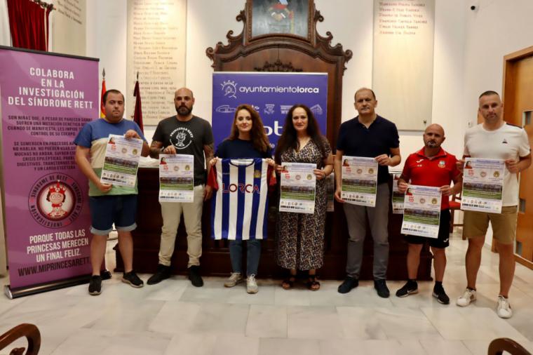 Dos selecciones juveniles de fútbol de Murcia y Lorca se enfrentan este próximo sábado, 17 de junio, en un partido solidario con la asociación ‘Mi Princesa Rett’