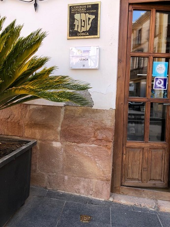 Las placas de bronce de la “Red de Juderías de España” ya lucen en el legado judío de Lorca
 