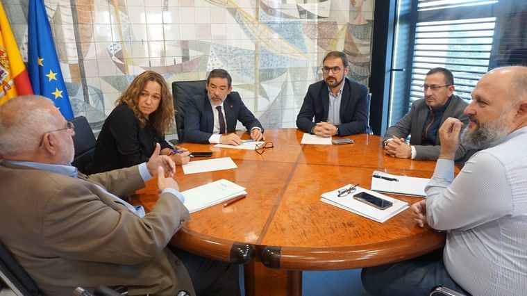 El alcalde de Lorca se reúne en la Delegación del Gobierno de Murcia para estudiar “un paquete de medidas relativas a la terminación de las justificaciones y de los expedientes de reconstrucción”
 