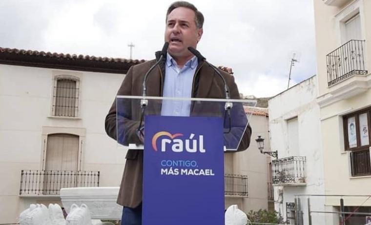 El PSOE revela una nueva subida de sueldo del alcalde del PP que ahora cobra 8.000 euros más que hace cuatro años