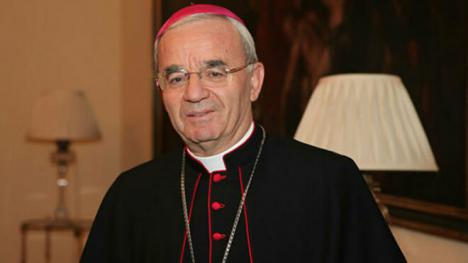 Renzo Fratini, nuncio del Vaticano y defensor del genocida, Franco