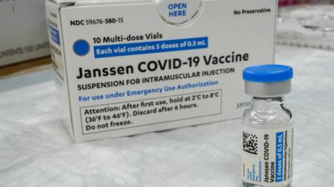 Estados Unidos podría suspender la vacunación con Janssen tras detectarse varios casos de trombos en pacientes vacunados