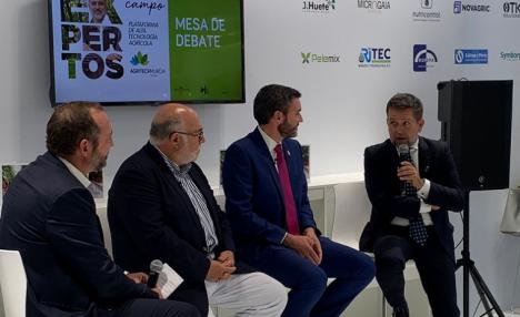 El presidente de la Comunidad de Regantes de Lorca interviene en la mesa redonda sobre el papel de la Administración Pública en la financiación de la modernización de regadíos en España 