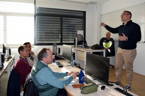 Expertos alertan sobre la creciente necesidad de profesionales en ciberseguridad en la UAL