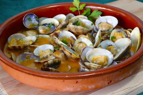 Almejas a la marinera