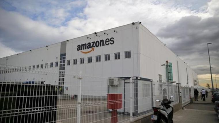 Desalojada la sede de Amazon en Madrid por una amenaza de bomba