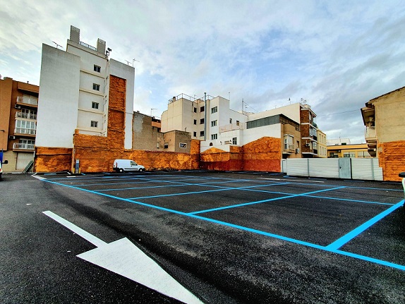 El Ayuntamiento de Lorca pone a disposición de los ciudadanos y ciudadanas el aparcamiento provisional en la Avenida Santa Clara con capacidad para 42 vehículos