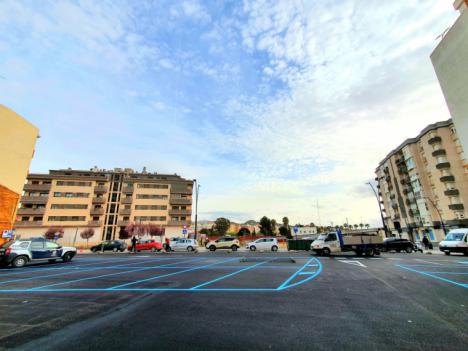 El Ayuntamiento de Lorca pone a disposición de los ciudadanos y ciudadanas el aparcamiento provisional en la Avenida Santa Clara con capacidad para 42 vehículos
