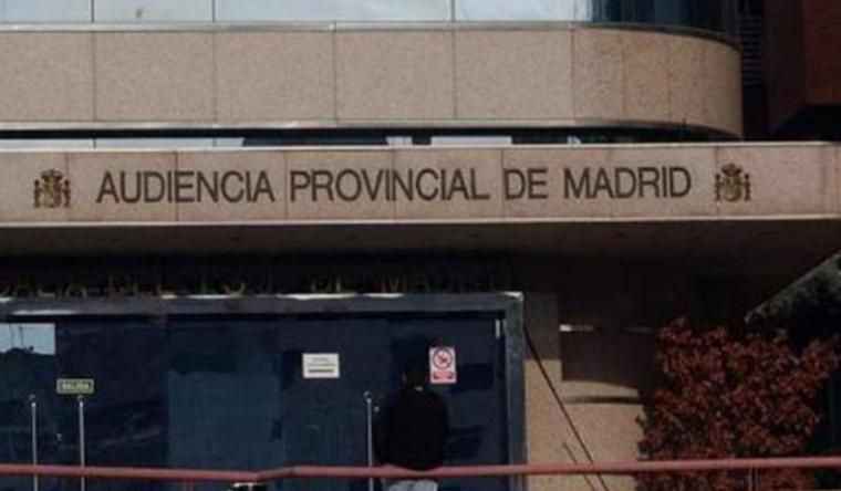 A juicio una mujer que amenazó con tirarse por la ventana con su hija de 2 años en Alcorcón
 