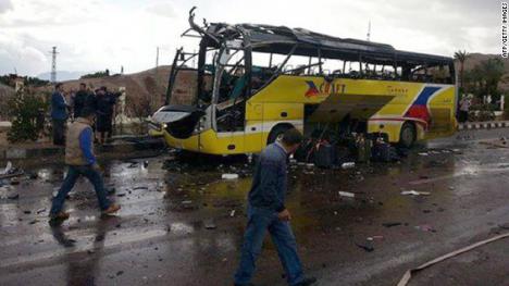 Explosión en un bus turístico en Egipto