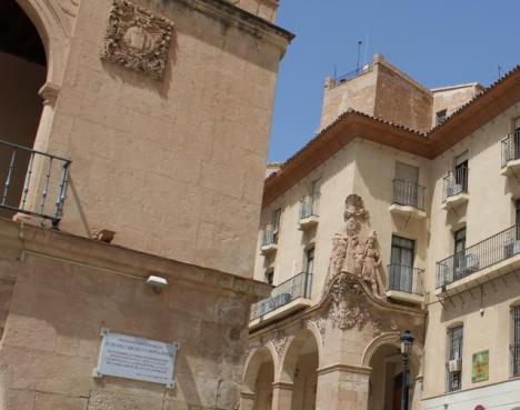La 'Torre del Reloj' de Lorca podría acoger un mirador de la fachada principal de la Colegiata de 'San Patricio'