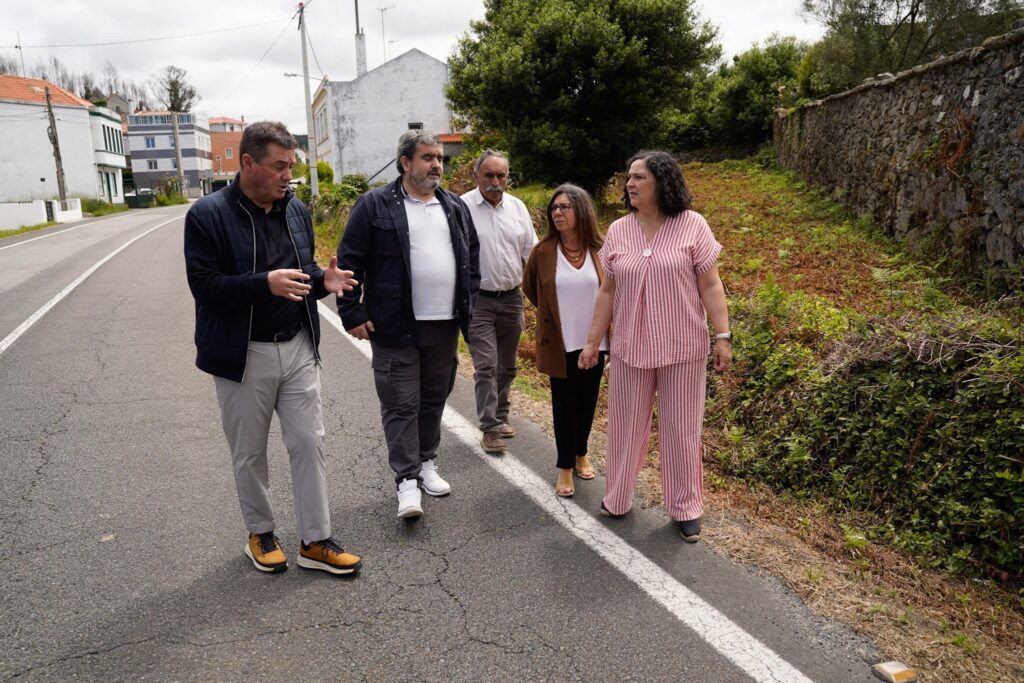 La Xunta impulsa la seguridad vial en Ponteceso con nuevas sendas peatonales