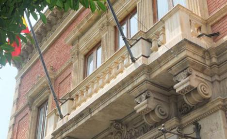 La Junta de Andalucía denuncia al ayuntamiento ante la fiscalía por atentar contra el patrimonio histórico.