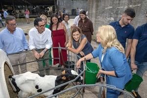 Cantabria lanza un plan para asegurar el relevo generacional en la ganadería