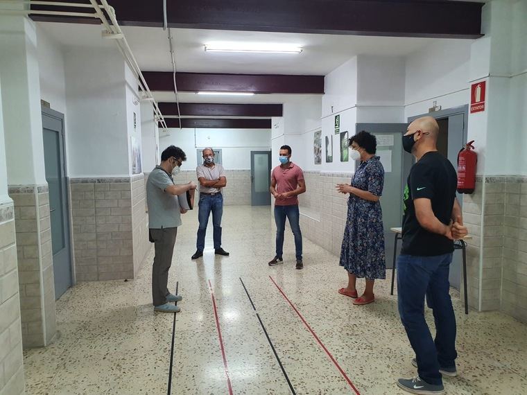 Técnicos de la Consejería de Educación visitan el antiguo colegio Sagrado Corazón para albergar los Ciclos Formativos del IES Rambla de Nogalte