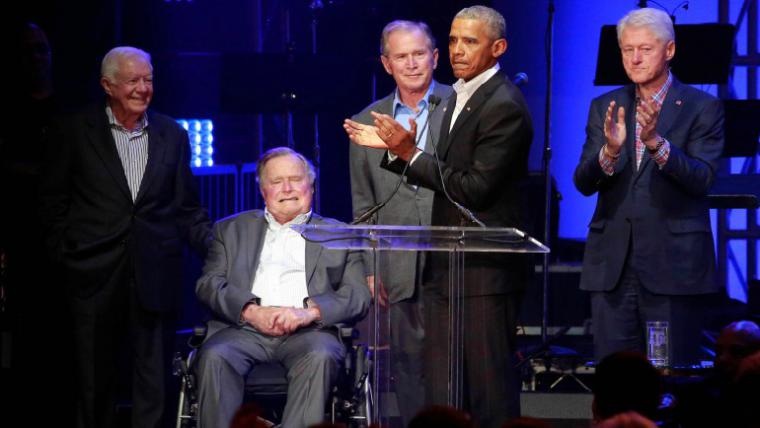 Los cinco expresidentes norteamericanos vivos, se unen por una buena causa