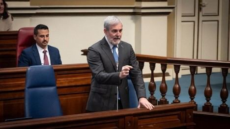 Clavijo critica al Estado por ocultar información sobre la salud de pasajeros del MV Hondius