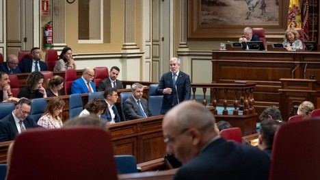 Clavijo defiende los derechos de Canarias ante el cuestionamiento del Estado