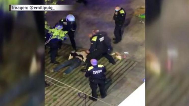 La Guardia Urbana de Barcelona repele a tiros un intento de agresión