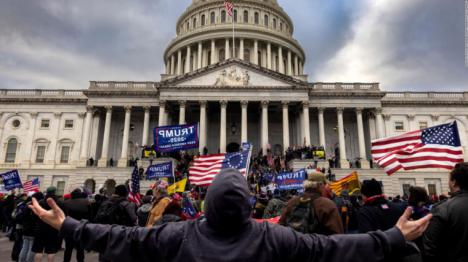 Trump Cumple su Promesa: Indultos para los Golpistas del Capitolio