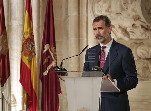 El rey, se moja por fin con el problema catalán
