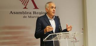 Martínez Baños: “El PP sigue utilizando las instituciones para hacer política partidista con el agua”