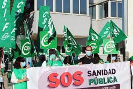 CSIF se concentra, junto al resto de sindicatos, contra el despido de los profesionales de refuerzo Covid en el SAS