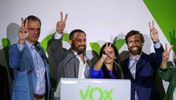 VOX : El partido de ultraderecha que utiliza la inmigración a su conveniencia