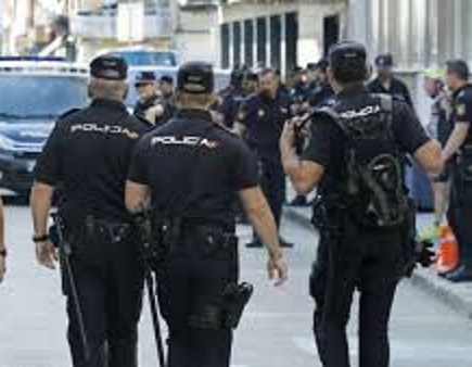 Doscientos agentes reforzarán la seguridad en Murcia durante la Navidad con el Plan de Comercio Seguro, que facilita consejos y pautas de conducta a comerciantes y consumidores