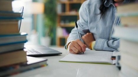 D&Atilde;&shy;az Ayuso firma un acuerdo hist&Atilde;&sup3;rico de financiaci&Atilde;&sup3;n de 14.800 millones para universidades madrile&Atilde;&plusmn;as hasta 2031