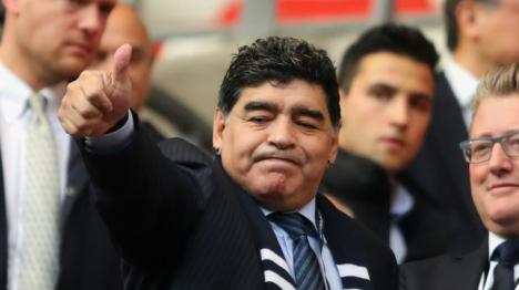 Maradona en su salsa como nuevo entrenador de los Dorados de Sinaloa de México