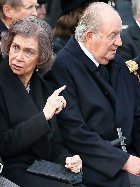 La Reina Sofía, no es la Inmaculada, también se beneficiaba recibiendo dinero de Juan Carlos I con una ‘offshore’ 

 
