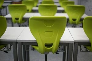 Educación adjudica 2.500 contratos docentes para el curso 2026-2027 en Navarra