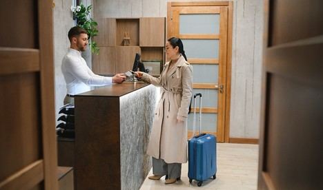 El desempleo en Andalucía disminuye en más de 11.000 personas, alcanzando su nivel más bajo desde 2008