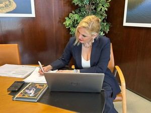 Elena Manzano pide al Ministerio compensar el IVA no recuperable de fondos europeos