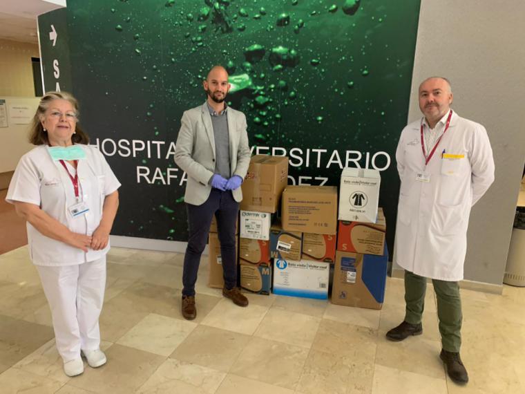El Ayuntamiento de Lorca hace entrega de diferente material sanitario para los profesionales del Hospital 'Rafael Méndez'