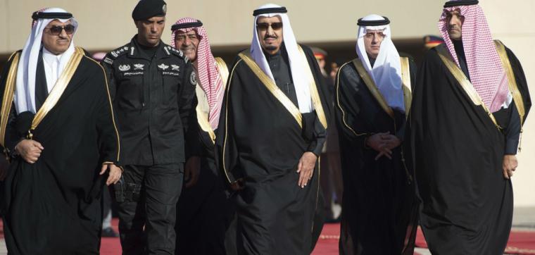 Detectan falsos escoltas en la seguridad de miembros de la Casa Real saudí
 