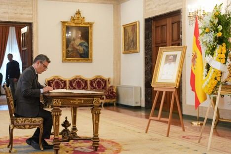Bolaños expresa sus condolencias por la muerte del papa Francisco