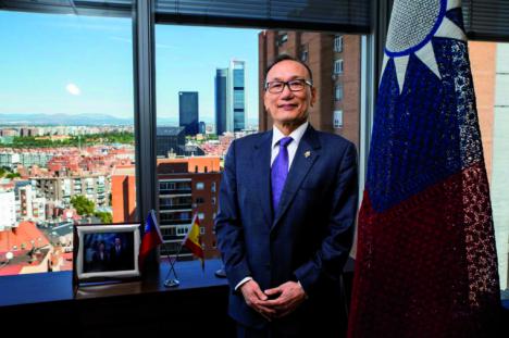 Entrevista al Embajador José María Liu, representante de Taiwán en España