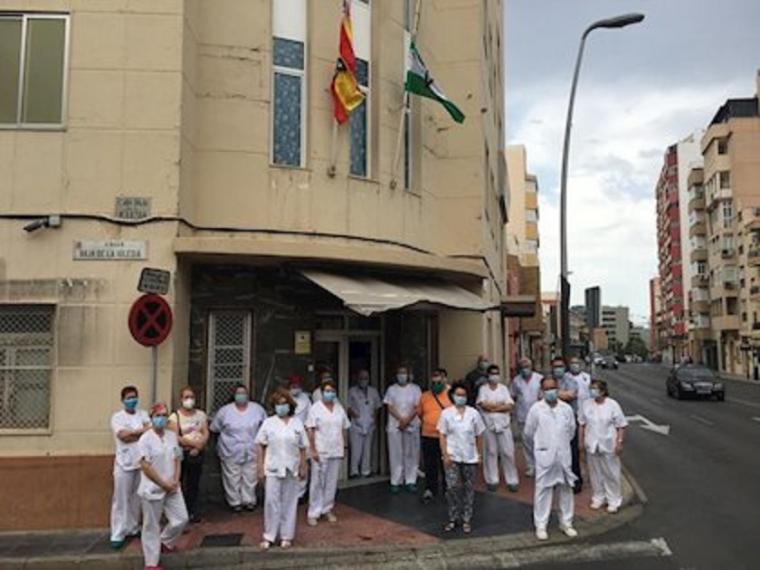 La Junta de Personal del hospital Torrecárdenas de Almería se manifiesta mañana, día 30, contra el cierre del Hospital de Cruz Roja 
 